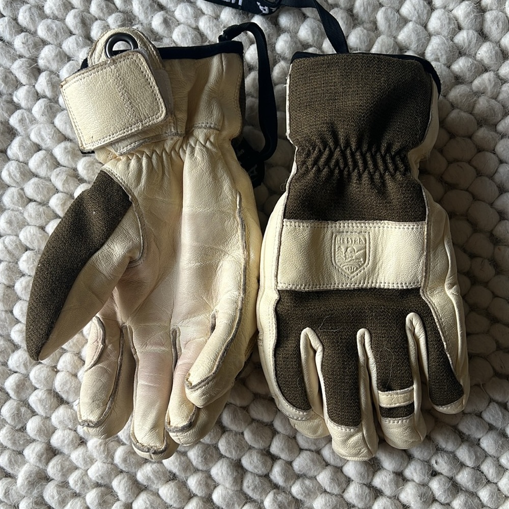Hestra Tarfala Ski gloves - size 9 - Picture 3 of 4
